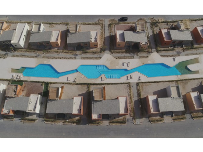 3 BR Villa with Shared pools in Bay west - 4